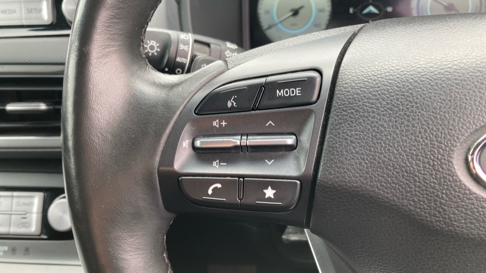 Hyundai KONA 150kW Premium 64kWh 5dr Auto Electric Hatchback - Image 32