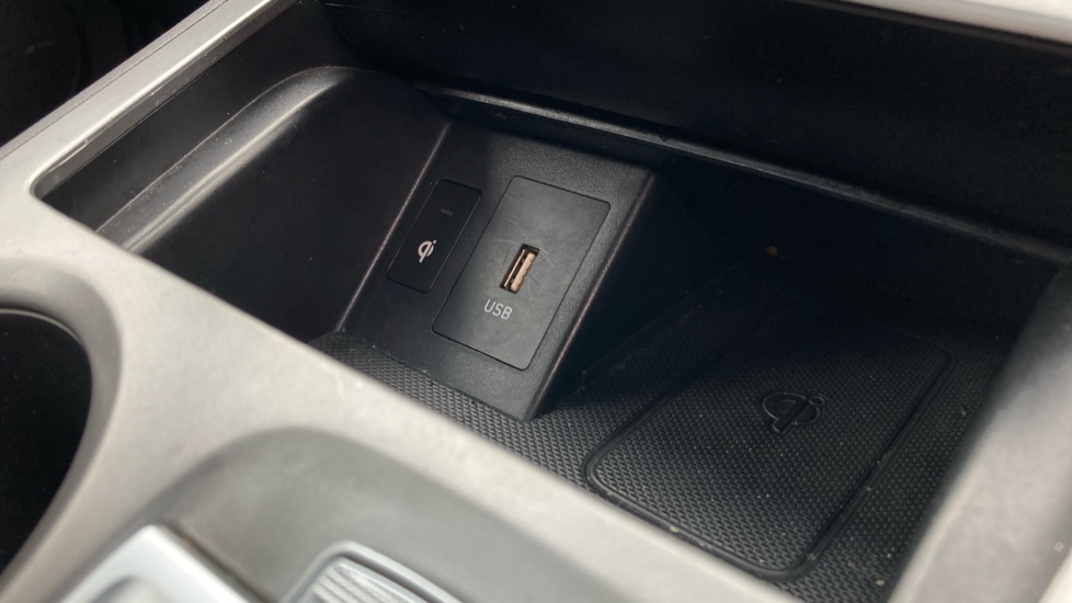 Hyundai KONA 150kW Premium 64kWh 5dr Auto Electric Hatchback - Image 36