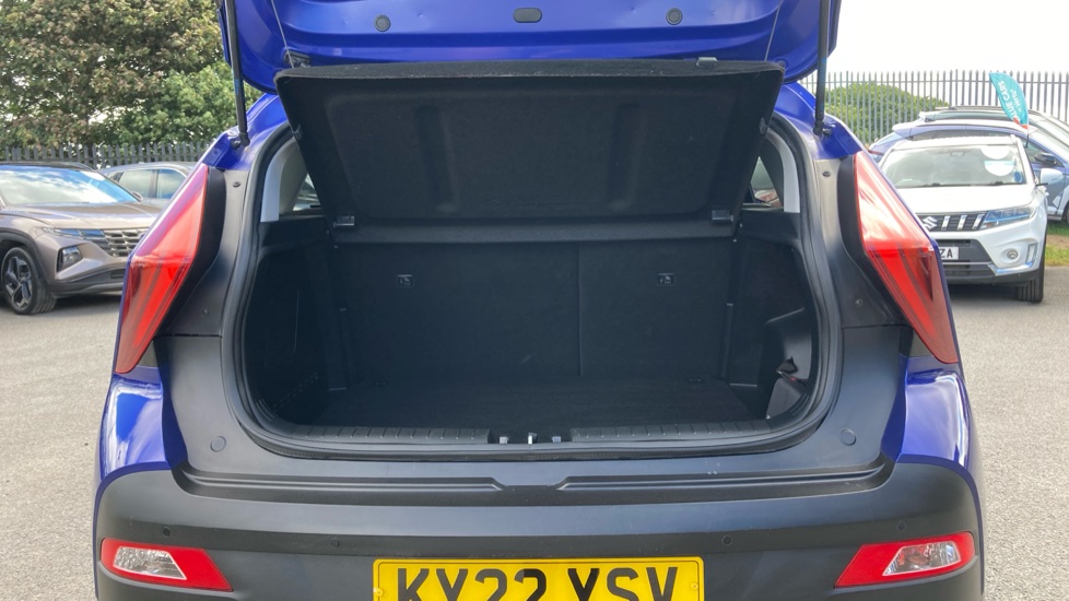 Hyundai BAYON 1.0 TGDi 48V MHEV Premium 5dr Petrol Hatchback - Image 4