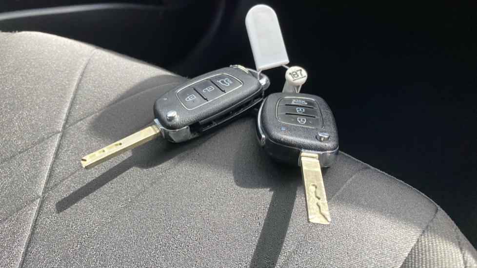 Hyundai BAYON 1.0 TGDi 48V MHEV Premium 5dr Petrol Hatchback - Image 18