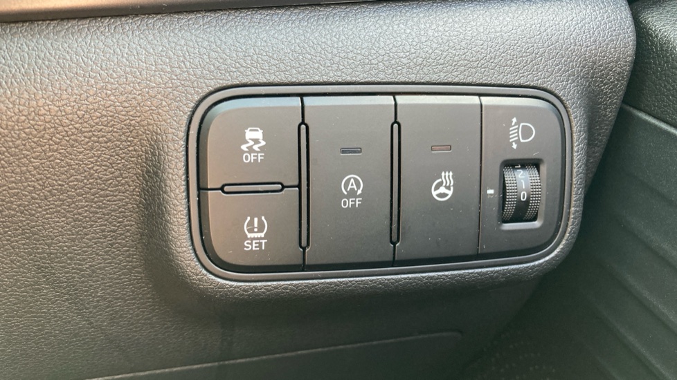 Hyundai BAYON 1.0 TGDi 48V MHEV Premium 5dr Petrol Hatchback - Image 28