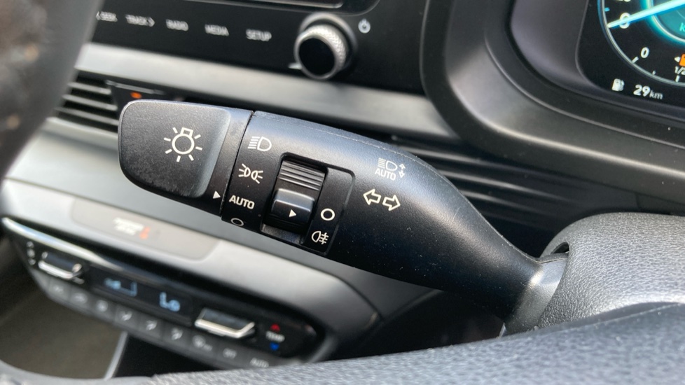 Hyundai BAYON 1.0 TGDi 48V MHEV Premium 5dr Petrol Hatchback - Image 31
