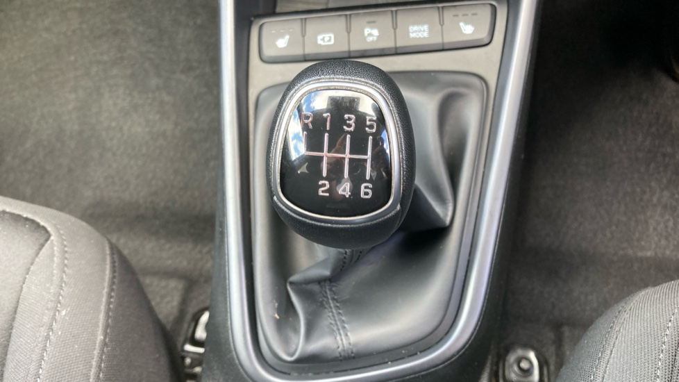 Hyundai BAYON 1.0 TGDi 48V MHEV Premium 5dr Petrol Hatchback - Image 33