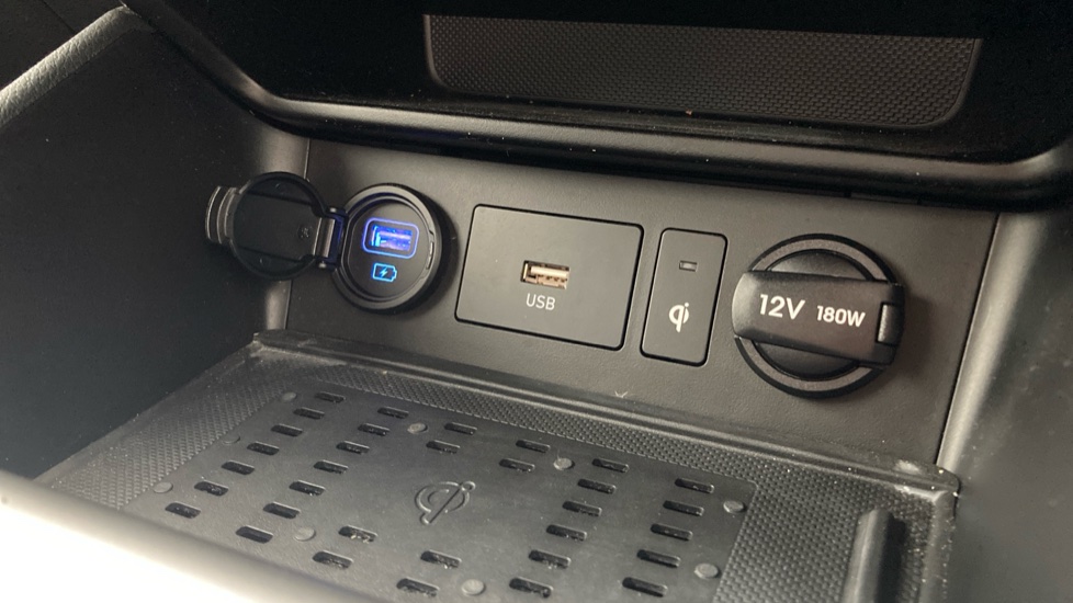 Hyundai KONA 1.6 GDi Hybrid Premium 5dr DCT Hybrid Hatchback - Image 29