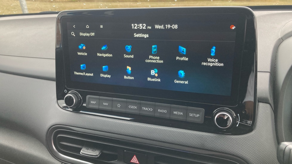 Hyundai KONA 1.6 GDi Hybrid Premium 5dr DCT Hybrid Hatchback - Image 32