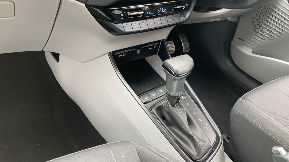 Hyundai BAYON 1.0 TGDi [120] 48V MHEV Ultimate 5dr DCT Petrol Hatchback - Image 13