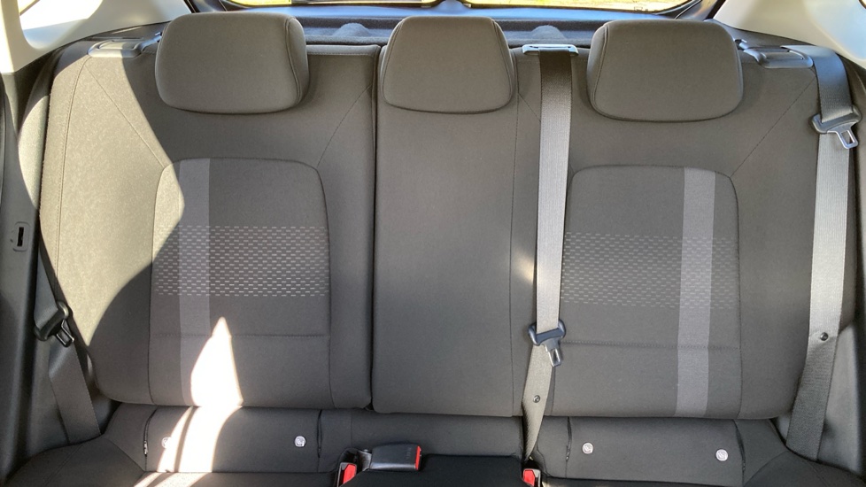 Hyundai i20 1.0T GDi Premium 5dr Petrol Hatchback - Image 15