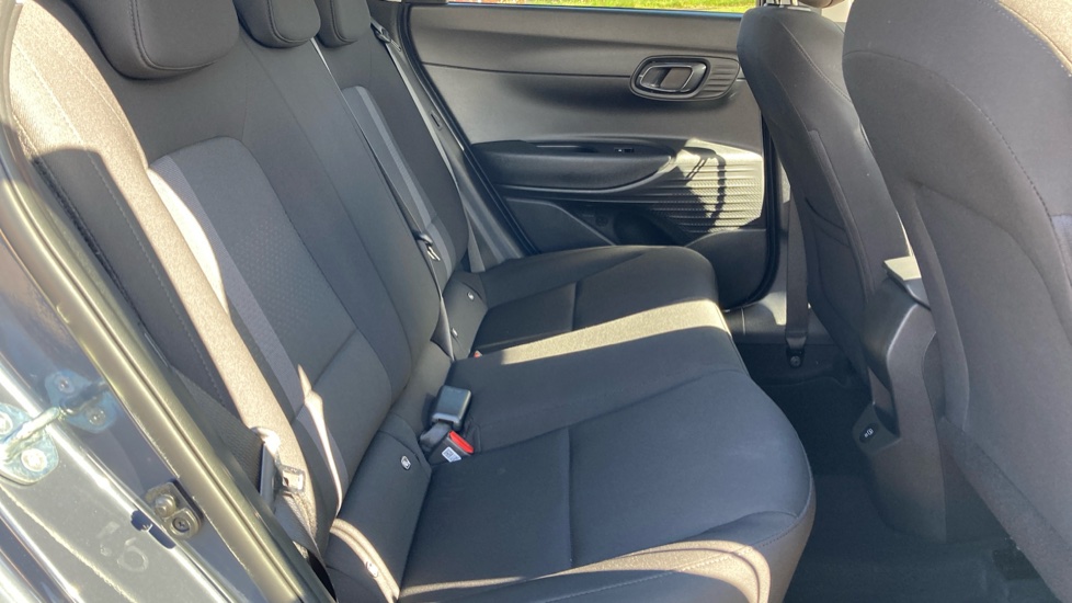 Hyundai i20 1.0T GDi Premium 5dr Petrol Hatchback - Image 16
