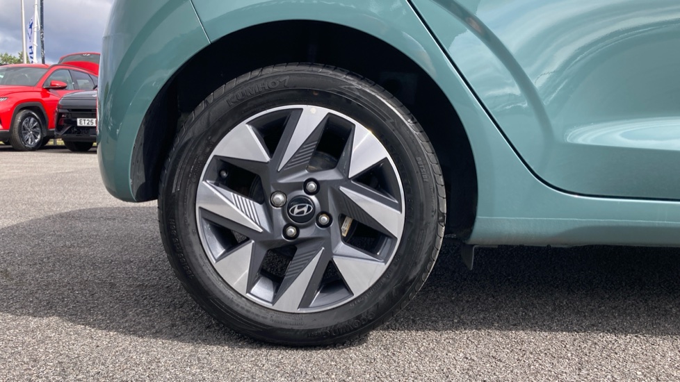 Hyundai i10 1.2 [79] Advance 5dr [Nav] Petrol Hatchback - Image 7
