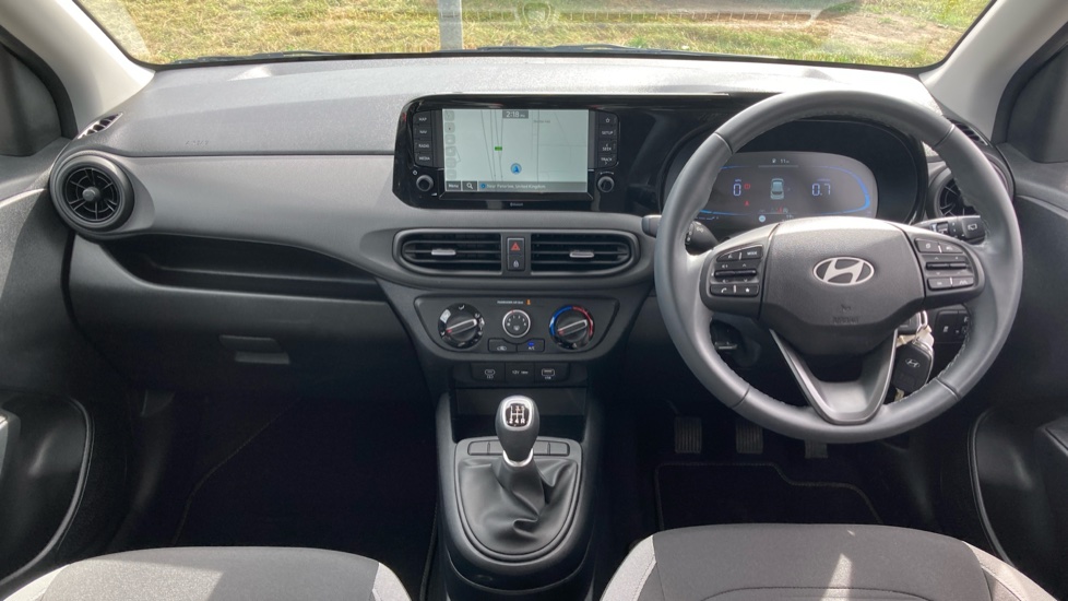 Hyundai i10 1.2 [79] Advance 5dr [Nav] Petrol Hatchback - Image 10