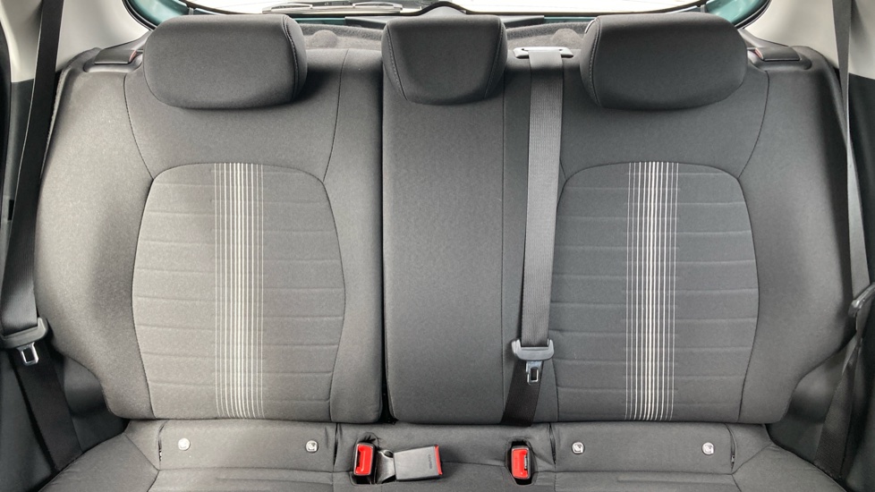 Hyundai i10 1.2 [79] Advance 5dr [Nav] Petrol Hatchback - Image 15
