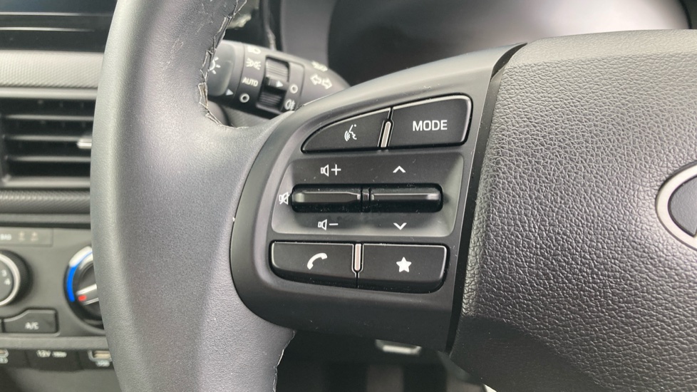 Hyundai i10 1.2 [79] Advance 5dr [Nav] Petrol Hatchback - Image 22