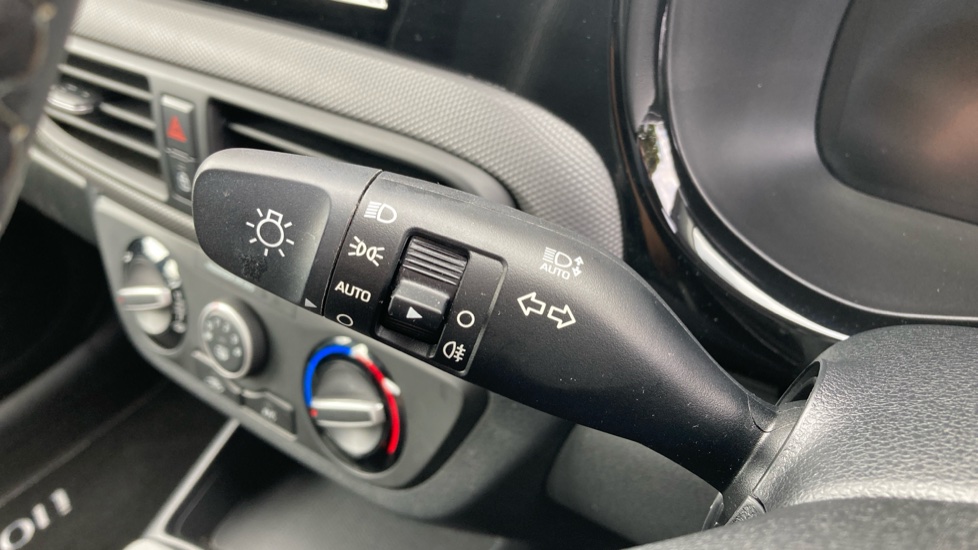 Hyundai i10 1.2 [79] Advance 5dr [Nav] Petrol Hatchback - Image 24