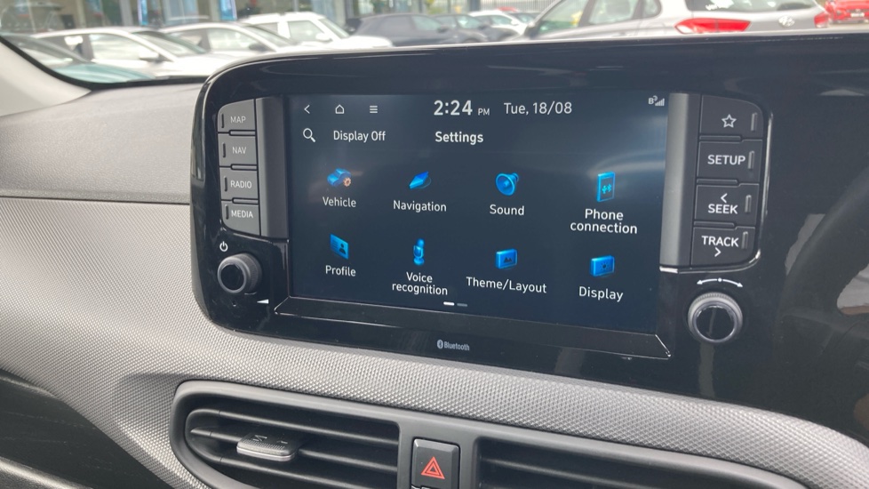 Hyundai i10 1.2 [79] Advance 5dr [Nav] Petrol Hatchback - Image 32