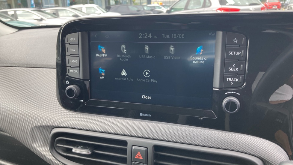 Hyundai i10 1.2 [79] Advance 5dr [Nav] Petrol Hatchback - Image 33