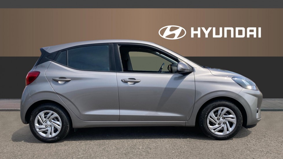 Hyundai i10 1.0 MPi SE 5dr Petrol Hatchback - Image 5