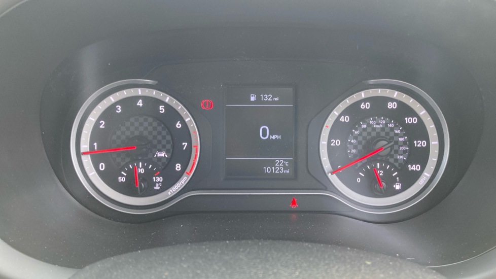 Hyundai i10 1.0 MPi SE 5dr Petrol Hatchback - Image 18