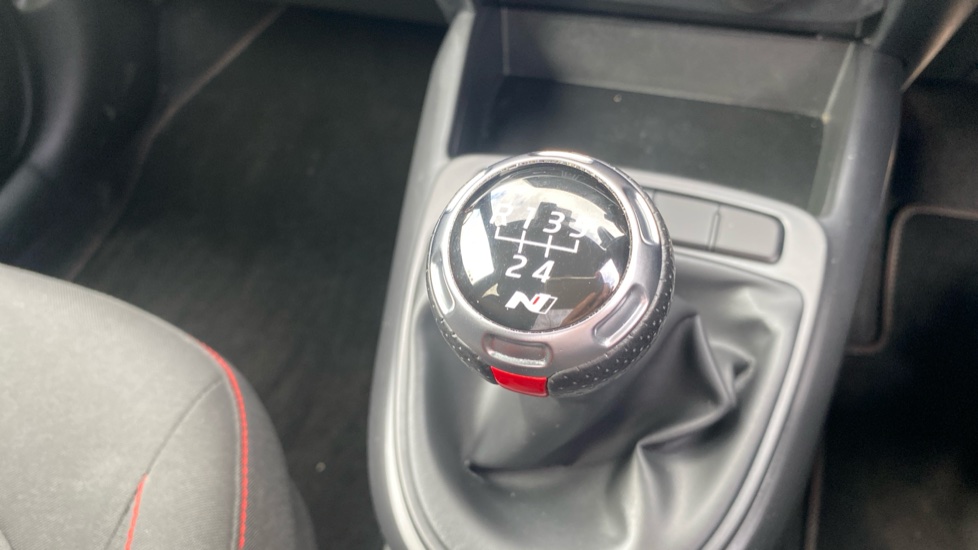 Hyundai i10 1.0 T-GDi N Line 5dr Petrol Hatchback - Image 23