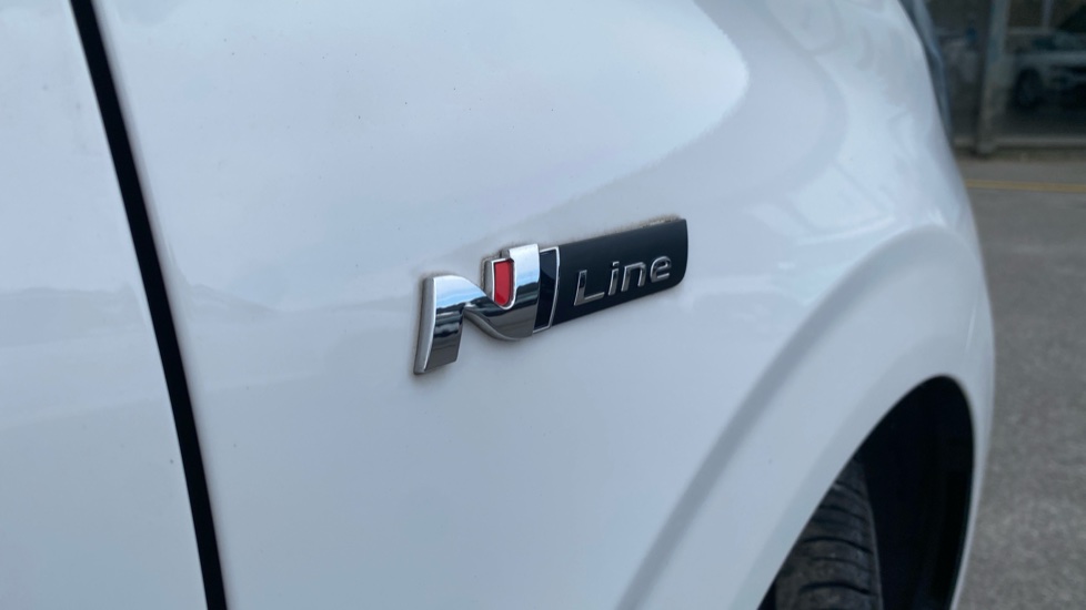 Hyundai i10 1.0 T-GDi N Line 5dr Petrol Hatchback - Image 34