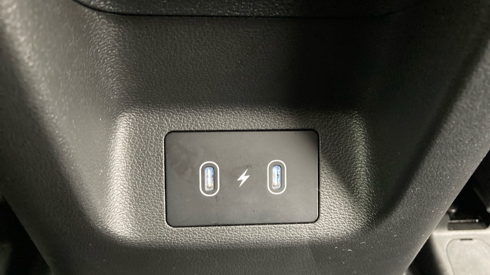 Hyundai TUCSON 1.6T 239 Hybrid Black Line 5dr Auto Hybrid Estate - Image 22