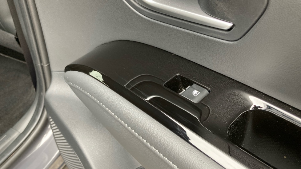 Hyundai TUCSON 1.6T 239 Hybrid Black Line 5dr Auto Hybrid Estate - Image 23