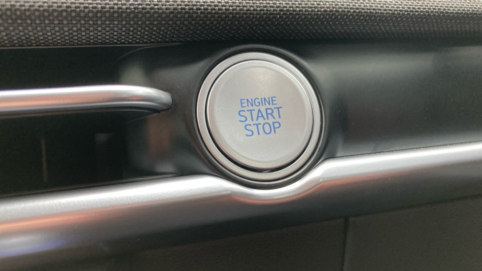 Hyundai TUCSON 1.6T 239 Hybrid Black Line 5dr Auto Hybrid Estate - Image 32