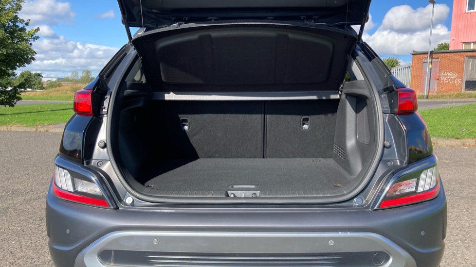 Hyundai KONA 1.0 TGDi 48V MHEV Premium 5dr Petrol Hatchback - Image 4