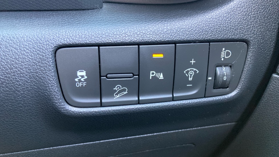 Hyundai KONA 1.0 TGDi 48V MHEV Premium 5dr Petrol Hatchback - Image 29