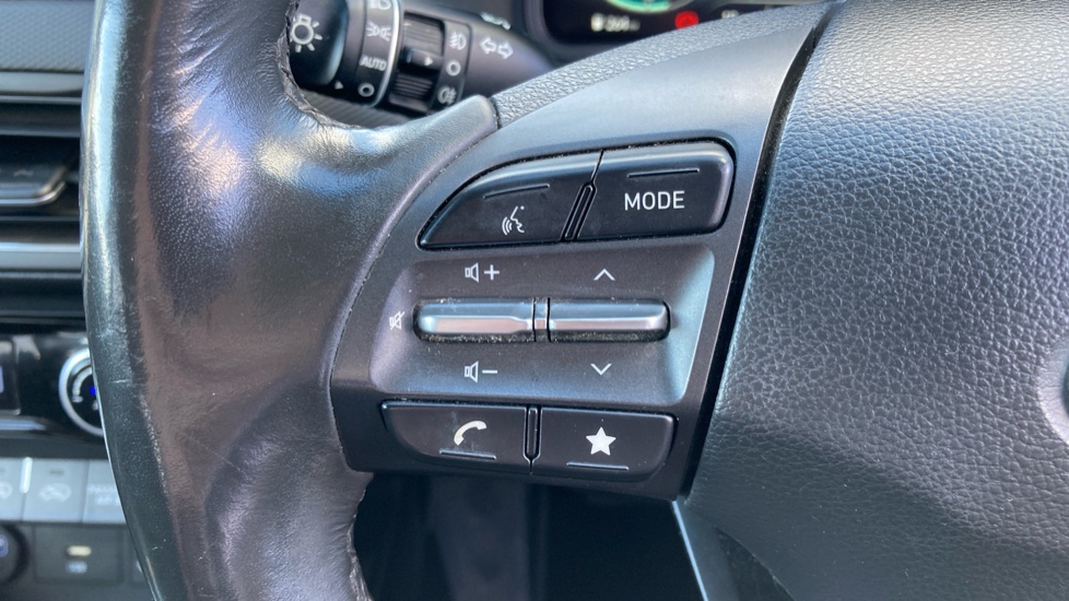 Hyundai KONA 1.0 TGDi 48V MHEV Premium 5dr Petrol Hatchback - Image 30