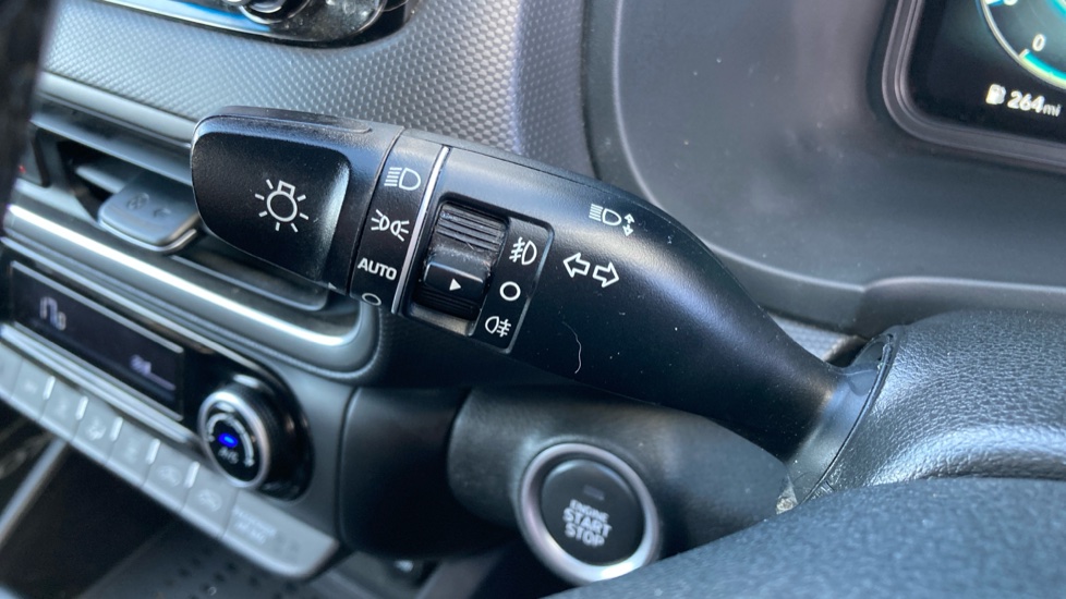 Hyundai KONA 1.0 TGDi 48V MHEV Premium 5dr Petrol Hatchback - Image 32