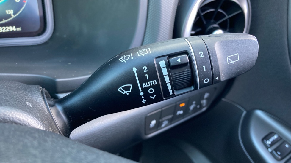 Hyundai KONA 1.0 TGDi 48V MHEV Premium 5dr Petrol Hatchback - Image 33