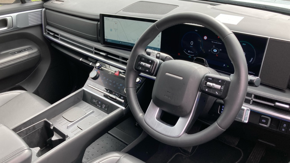 Hyundai SANTA FE 1.6 TGDi Plug-in Hybrid Premium 5dr 4WD Auto Estate - Image 11