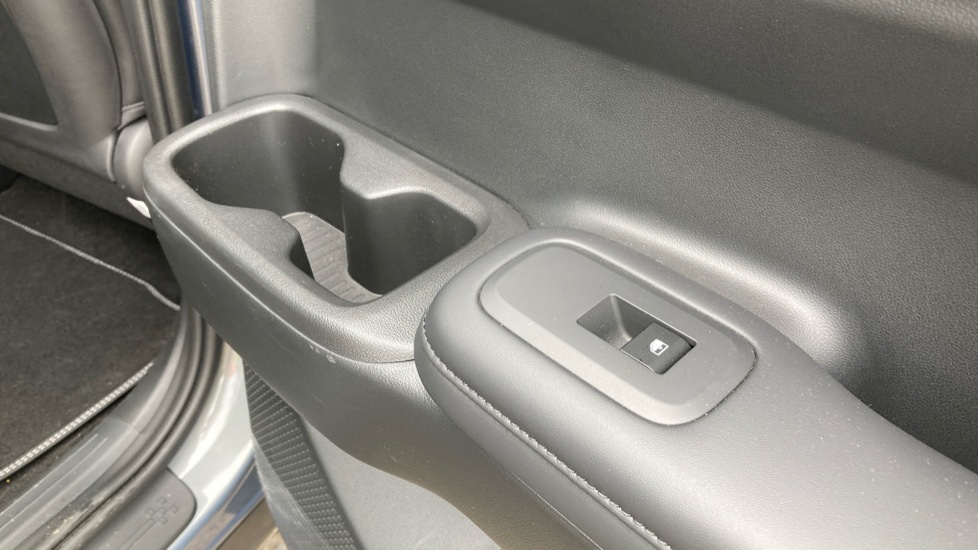 Hyundai SANTA FE 1.6 TGDi Plug-in Hybrid Premium 5dr 4WD Auto Estate - Image 21