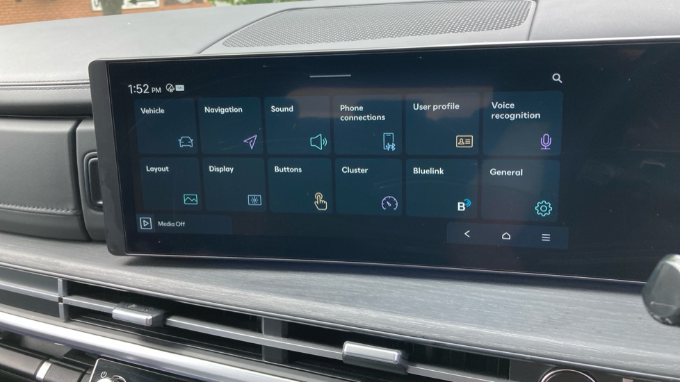 Hyundai SANTA FE 1.6 TGDi Plug-in Hybrid Premium 5dr 4WD Auto Estate - Image 41