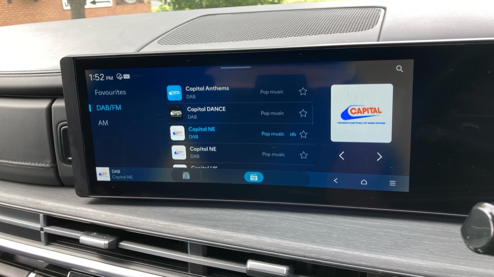 Hyundai SANTA FE 1.6 TGDi Plug-in Hybrid Premium 5dr 4WD Auto Estate - Image 43