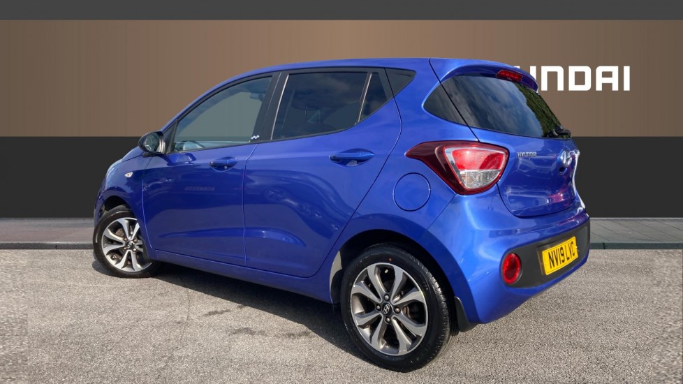 Hyundai i10 1.0 Play 5dr Petrol Hatchback - Image 2