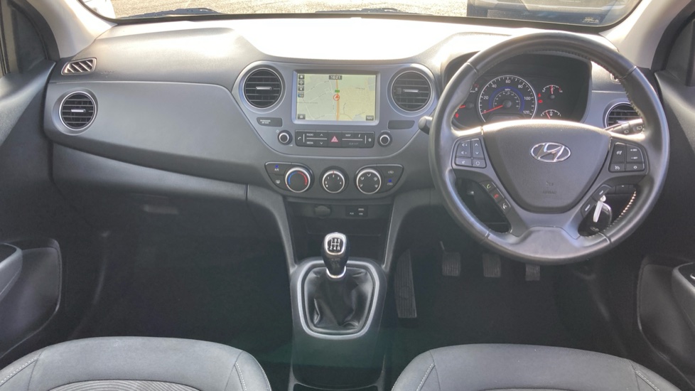 Hyundai i10 1.0 Play 5dr Petrol Hatchback - Image 10