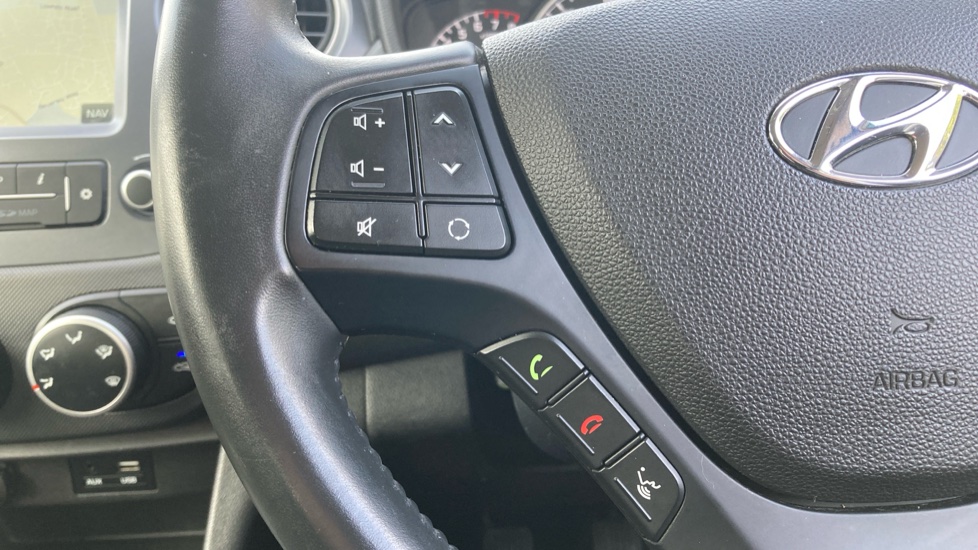 Hyundai i10 1.0 Play 5dr Petrol Hatchback - Image 23