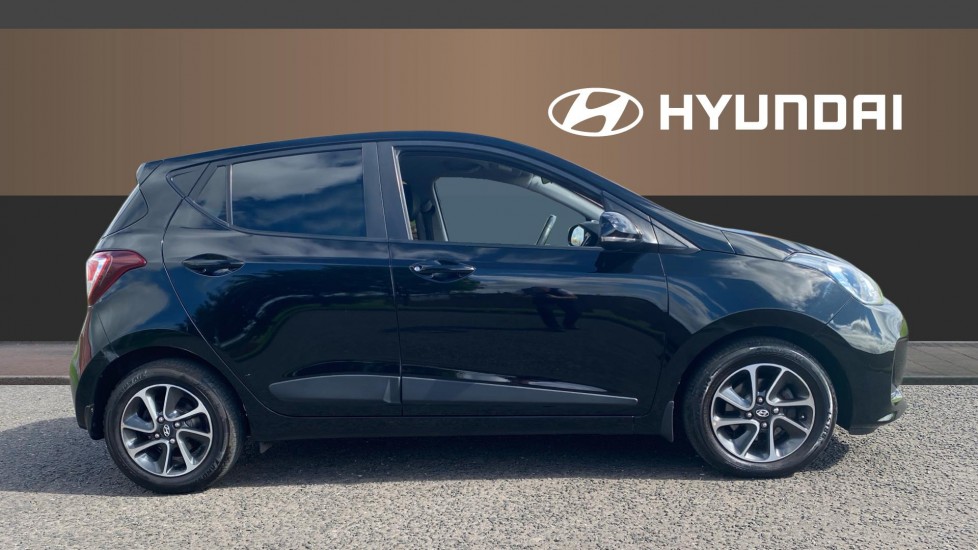 Hyundai i10 1.2 Premium 5dr Auto Petrol Hatchback - Image 5