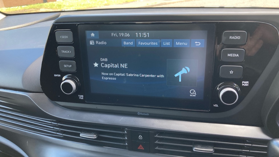 Hyundai i20 1.0T GDi 48V MHD SE Connect 5dr Petrol Hatchback - Image 12