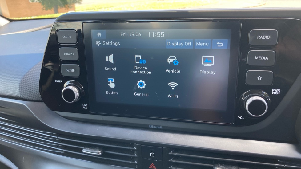 Hyundai i20 1.0T GDi 48V MHD SE Connect 5dr Petrol Hatchback - Image 32