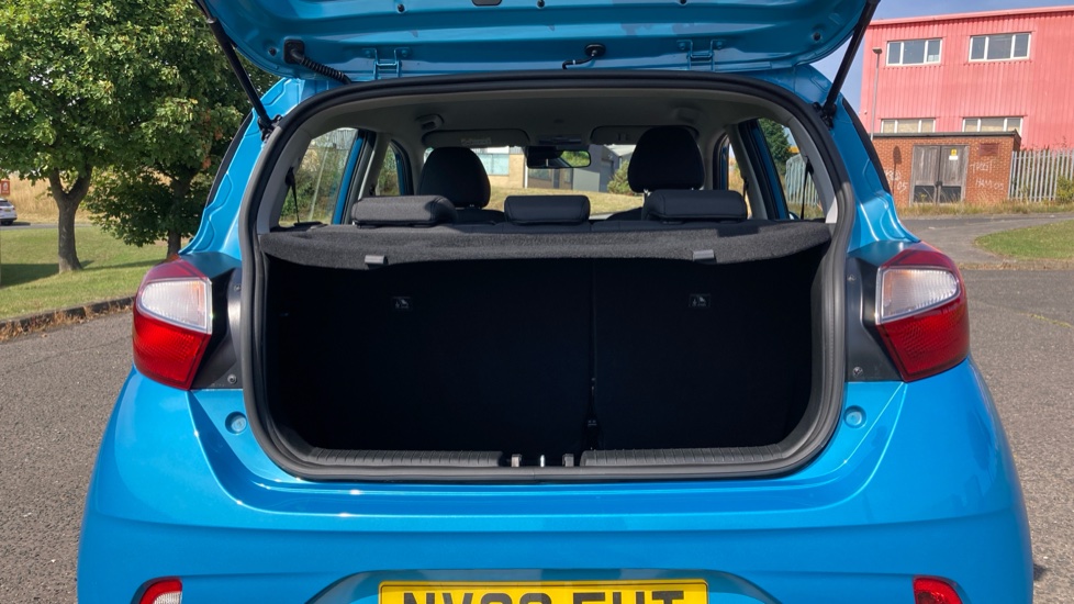 Hyundai i10 1.0 MPi SE Connect 5dr Petrol Hatchback - Image 4
