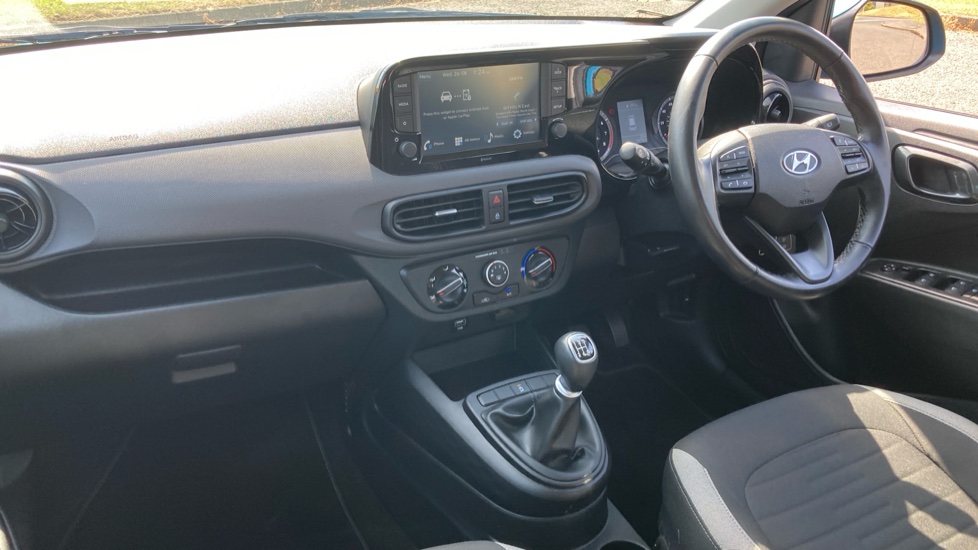 Hyundai i10 1.0 MPi SE Connect 5dr Petrol Hatchback - Image 9