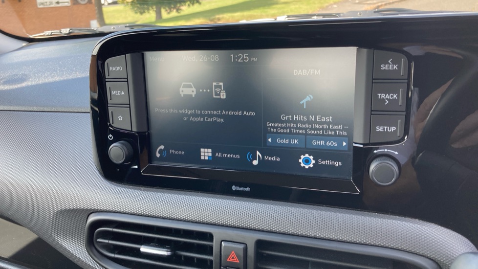 Hyundai i10 1.0 MPi SE Connect 5dr Petrol Hatchback - Image 12