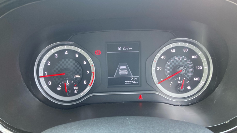 Hyundai i10 1.0 MPi SE Connect 5dr Petrol Hatchback - Image 18