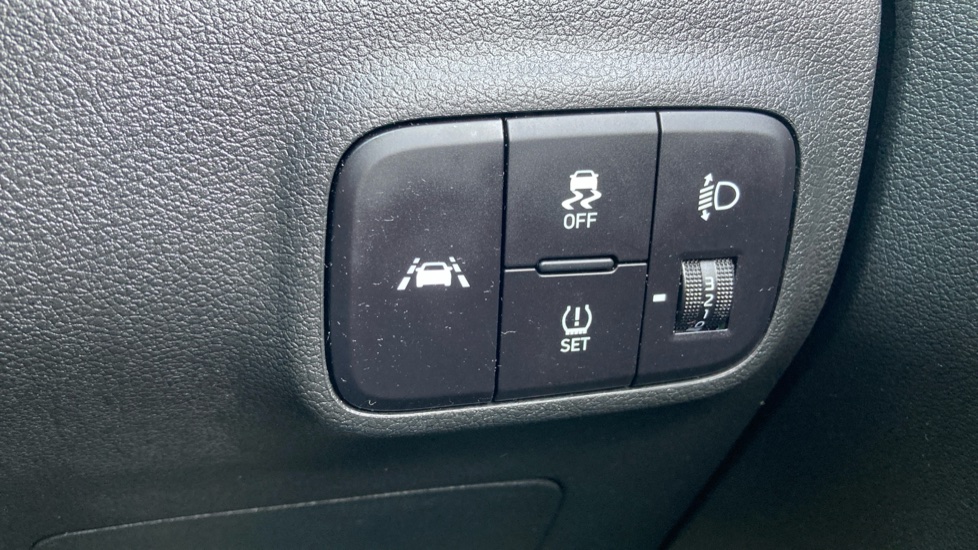 Hyundai i10 1.0 MPi SE Connect 5dr Petrol Hatchback - Image 22