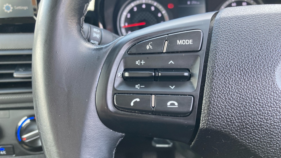 Hyundai i10 1.0 MPi SE Connect 5dr Petrol Hatchback - Image 23