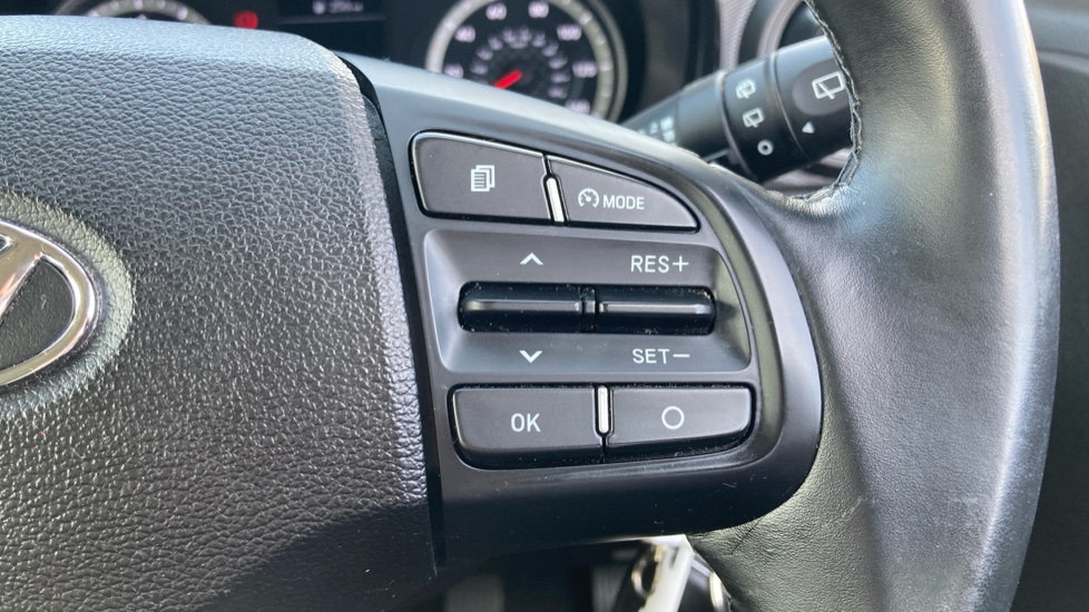 Hyundai i10 1.0 MPi SE Connect 5dr Petrol Hatchback - Image 24