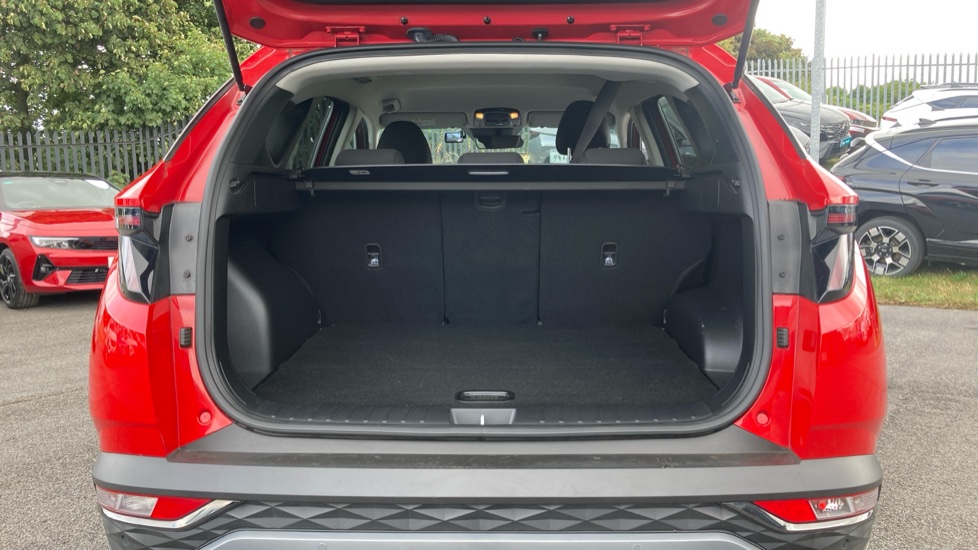 Hyundai TUCSON 1.6 TGDi Hybrid 230 Premium 5dr 2WD Auto Hybrid Estate - Image 4