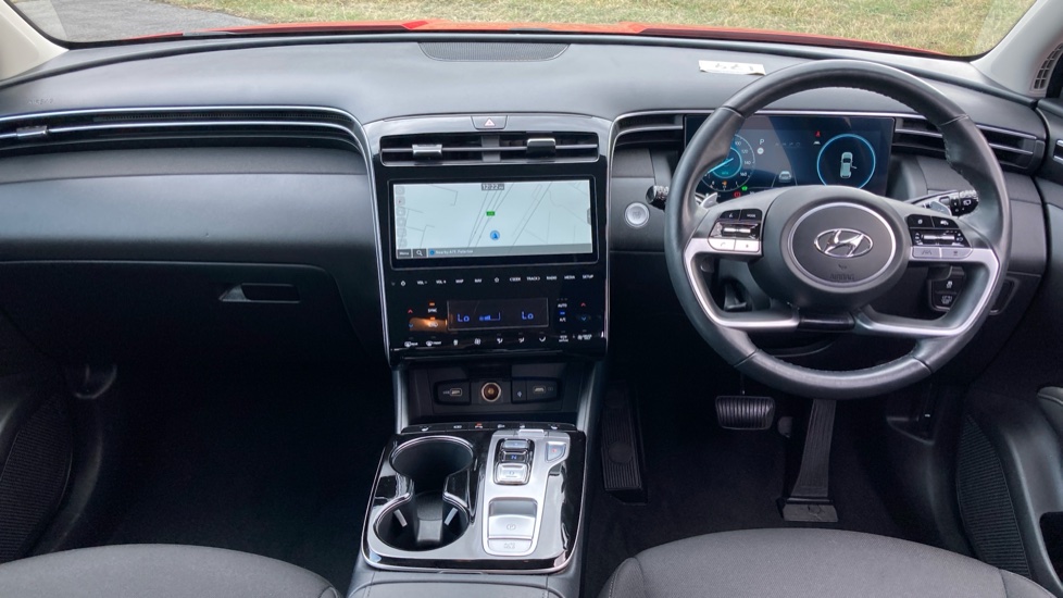 Hyundai TUCSON 1.6 TGDi Hybrid 230 Premium 5dr 2WD Auto Hybrid Estate - Image 10